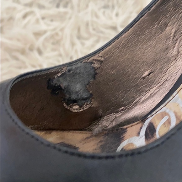 Keyhole High Heels - Picture 6 of 8